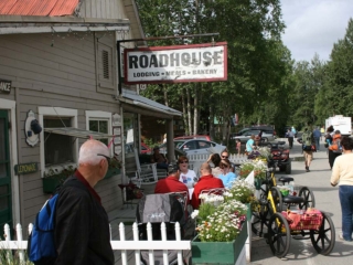First stop: Box lunch from Talkeetna Roadhouse!