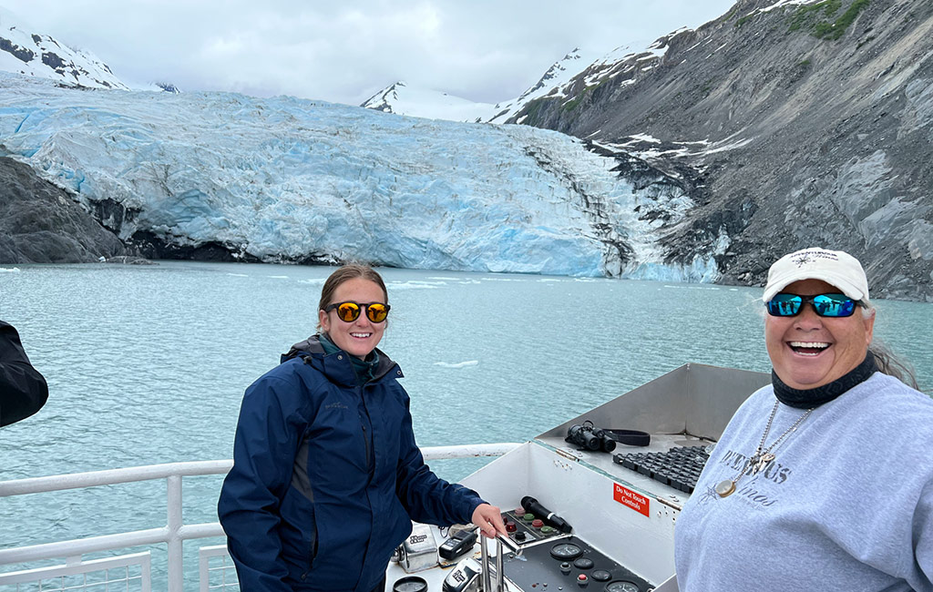 day-tour-with-adventurous-winos-portage-glacier-cruise
